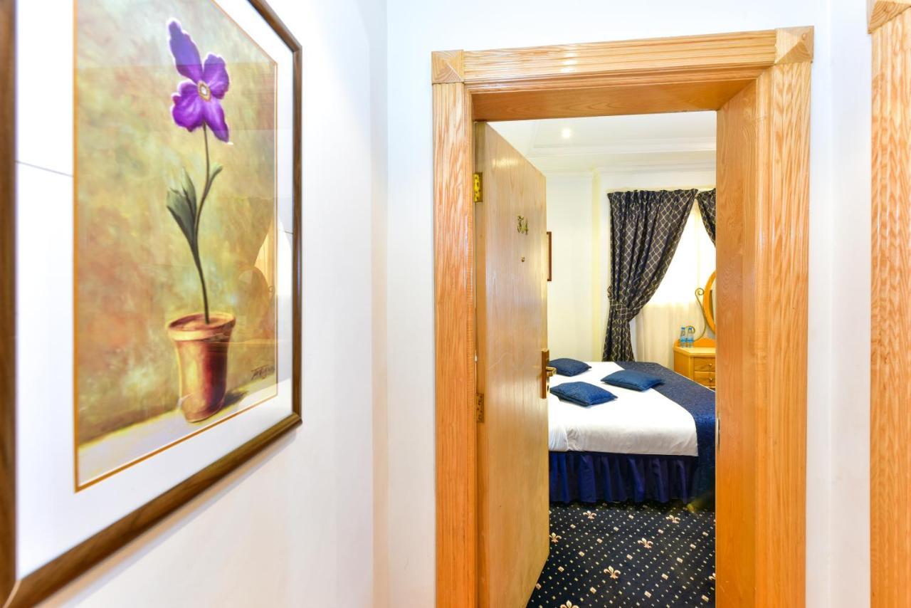 Cayam Hotel Доха Екстериор снимка